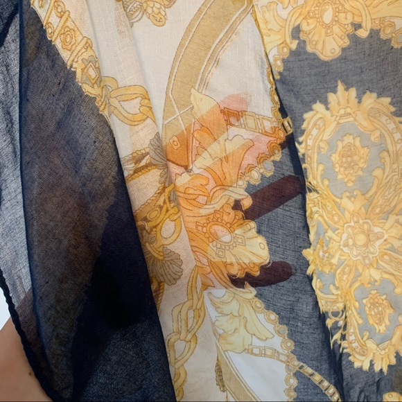 Square Scarf/Wrap - Picture 5 of 6